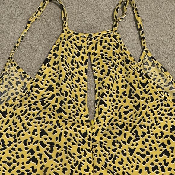 BCBGeneration Women 6 Dress Mini Halter Faux Wrap Cheetah Yellow - Picture 8 of 15